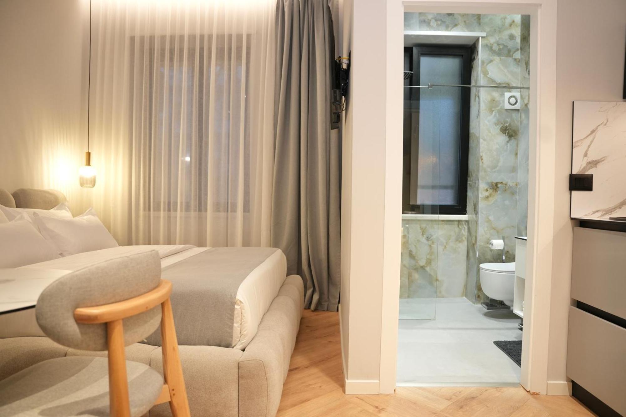 Nea Deluxe Apart-Hotel Tirana Exterior photo