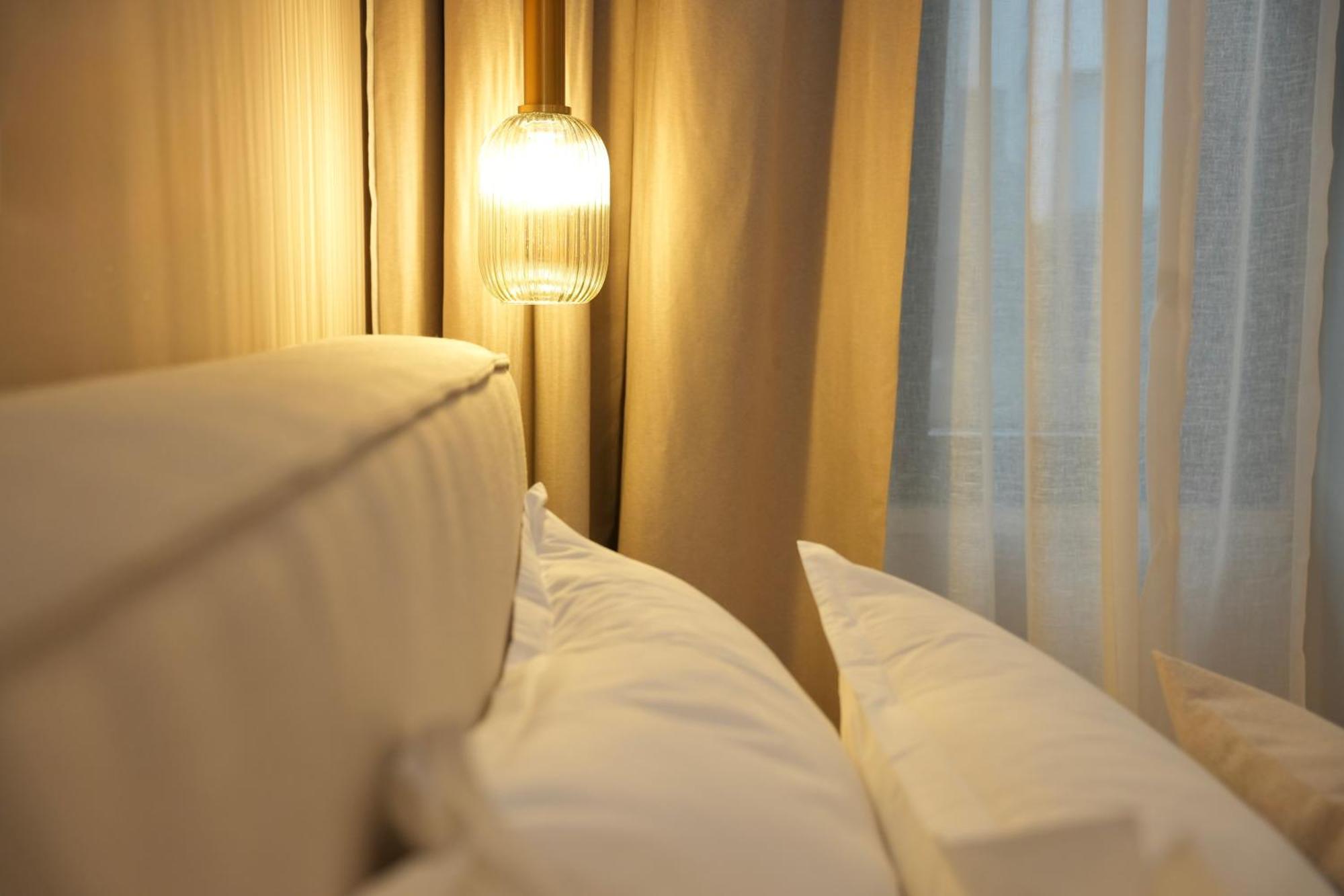 Nea Deluxe Apart-Hotel Tirana Exterior photo